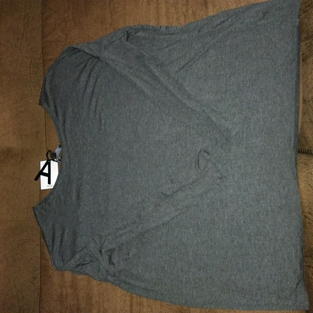 Gray top